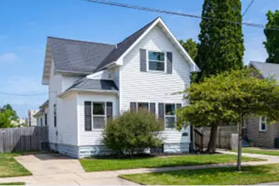 138 N Locust St, Appleton, WI 54914 - Photo 1