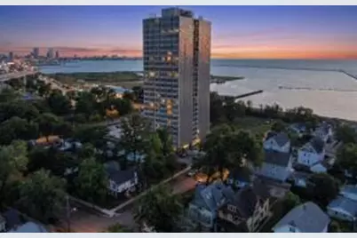 2525 S Shore Dr, Milwaukee, WI 53207 - Photo 1
