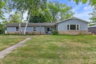 418 S Braun Ave, Jefferson, WI 53549 - Photo 1