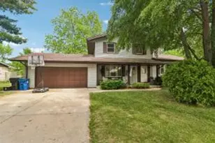 1419 Crabapple Dr, Racine, WI 53405 - Photo 1