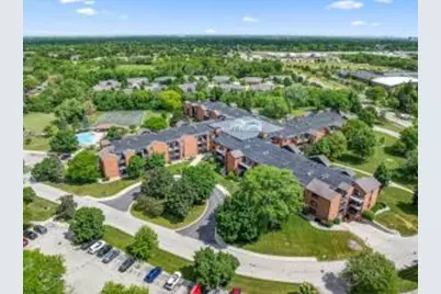 6100 W Stonehedge Dr, Greenfield, WI 53220 - Photo 1
