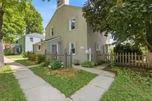 5594 Arrowwood St, Greendale, WI 53219 - Photo 1