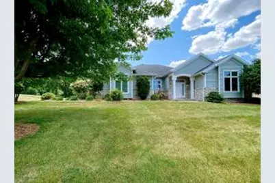 1604  Bellevue Blvd, Fond du Lac, WI 54937 - Photo 1