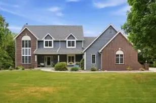 4695 Catherine Ct, Brookfield, WI 53072 - Photo 1