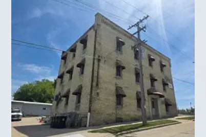519  Center St, Racine, WI 53403 - Photo 1