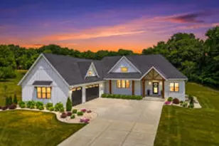 3864 Hickory Hill Parkway, Richfield, WI 53033 - Photo 1