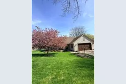 2849  Apache Pass, Waukesha, WI 53188 - Photo 1