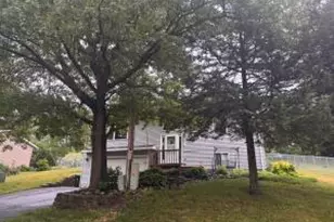 8021 Ridgeway Dr, Burlington, WI 53185 - Photo 1