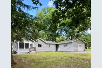 W3724  Washington Dr, Geneva, WI 53147 - Photo 1