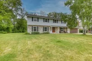 820 W Clovernook Ln, Glendale, WI 53217 - Photo 1