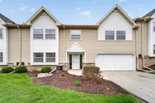 390 Dustin Dr, Brookfield, WI 53045 - Photo 1