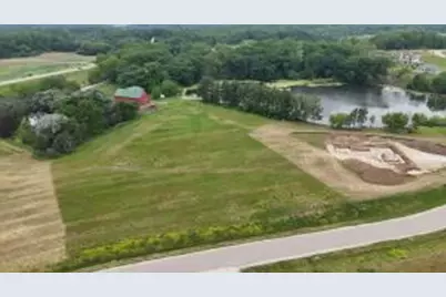 610  Beere Ln, Racine, WI 53105 - Photo 1