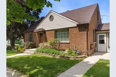 1528  Ashland Ave, Sheboygan, WI 53081 - Photo 1
