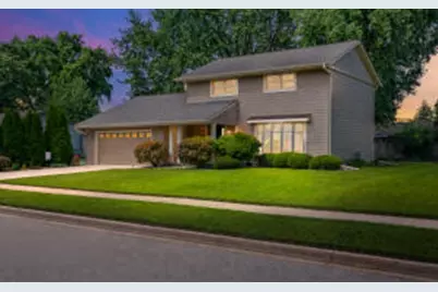725  Hanson Ct, Onalaska, WI 54650 - Photo 1