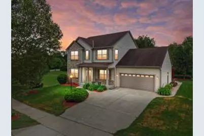 2005  Patrick Ln, Waukesha, WI 53188 - Photo 1