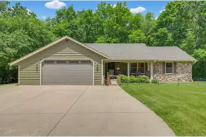 W276S4440  Elk Valley Ct, Waukesha, WI 53189 - Photo 1