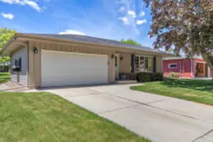 1556 N 22nd St, Sheboygan, WI 53081 - Photo 1