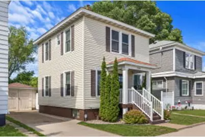909  Green Bay St, La Crosse, WI 54601 - Photo 1