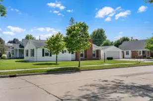 601 Isabelle Ave, Racine, WI 53402 - Photo 1