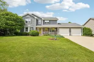 5224 Percival Ln, Racine, WI 53406 - Photo 1