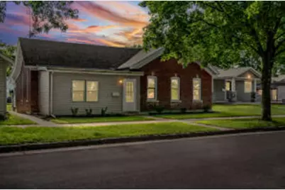 1112  11th St, La Crosse, WI 54601 - Photo 1