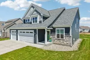 1390 Foxwood Pass, Oconomowoc, WI 53066 - Photo 1