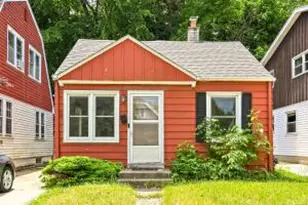 6633 Hillside Ln, Wauwatosa, WI 53213 - Photo 1