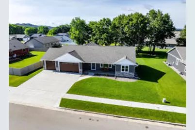 1822  Brooklyn Pl, Holmen, WI 54636 - Photo 1