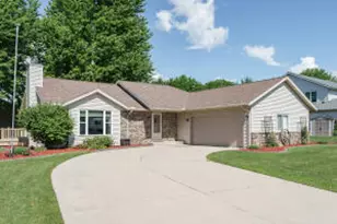 706 Woodbridge Trail, Watertown, WI 53094 - Photo 1