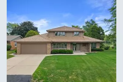 3  Shorewood Ct, Racine, WI 53402 - Photo 1