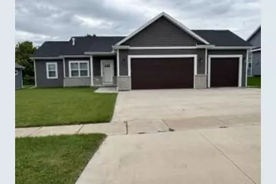 304  Riverside Ct, Theresa, WI 53091 - Photo 1