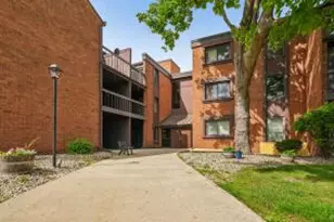 4215 N 100th St, Milwaukee, WI 53222 - Photo 1