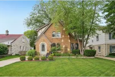 2517 N 96th St, Wauwatosa, WI 53226 - Photo 1