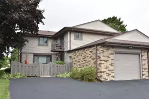 W178N9710 Riversbend Circle, Germantown, WI 53022 - Photo 1