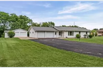 W24686  Park Rd, Trempealeau, WI 54661 - Photo 1
