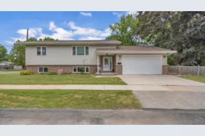 1520  Columbia Ave, Oshkosh, WI 54906 - Photo 1