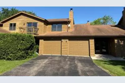 975  Manor Dr, Neenah, WI 54956 - Photo 1