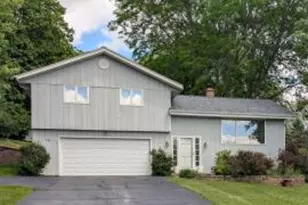 631 Jordan Cir, Richfield, WI 53017 - Photo 1