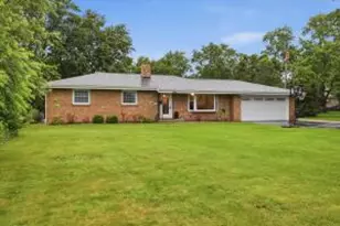 21204 Northcape St, Racine, WI 53182 - Photo 1