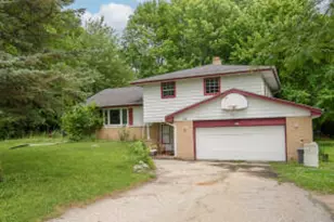 5210 S Balboa Dr, New Berlin, WI 53151 - Photo 1