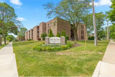 3609 N Tucker Pl, Milwaukee, WI 53222 - Photo 1