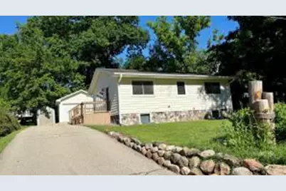 38  Oakwood St, Williams Bay, WI 53191 - Photo 1