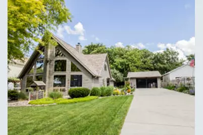 33197 S Lakeshore Dr, Burlington, WI 53105 - Photo 1