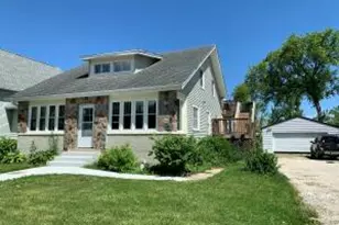 208 Clark St, Pewaukee, WI 53072 - Photo 1