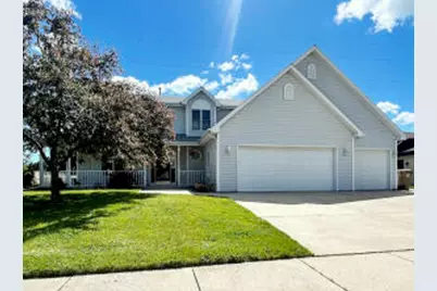 2215  28th Ave, Kenosha, WI 53140 - Photo 1