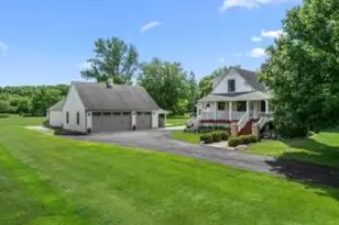 N104W16269 Donges Bay Rd, Germantown, WI 53022 - Photo 1