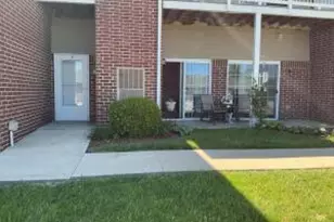 6846 102nd St, Pleasant Prairie, WI 53158 - Photo 1