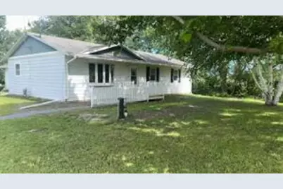 637  200th Ave, Paris, WI 53182 - Photo 1