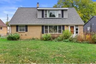 2728 N Carlton Pl #2730, Milwaukee, WI 53210 - Photo 1