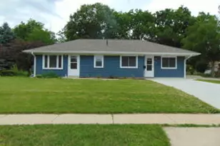 517 Maple St, Mukwonago, WI 53149 - Photo 1